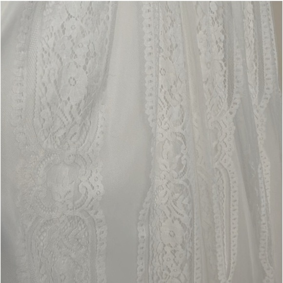 White Lace Lady Dress Lace Sleeves Eyelash Fringe V Neck Feminine Dress SET of 2 - Picture 14 of 16